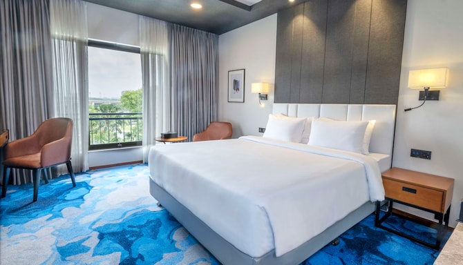 Radisson Blu Hotel, Dhaka Water Garden - Guest room