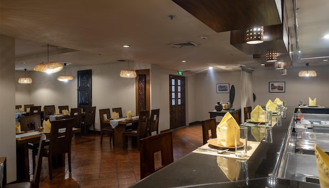 Radisson Blu Hotel, Dhaka Water Garden - Spice and Rice Restaurant
