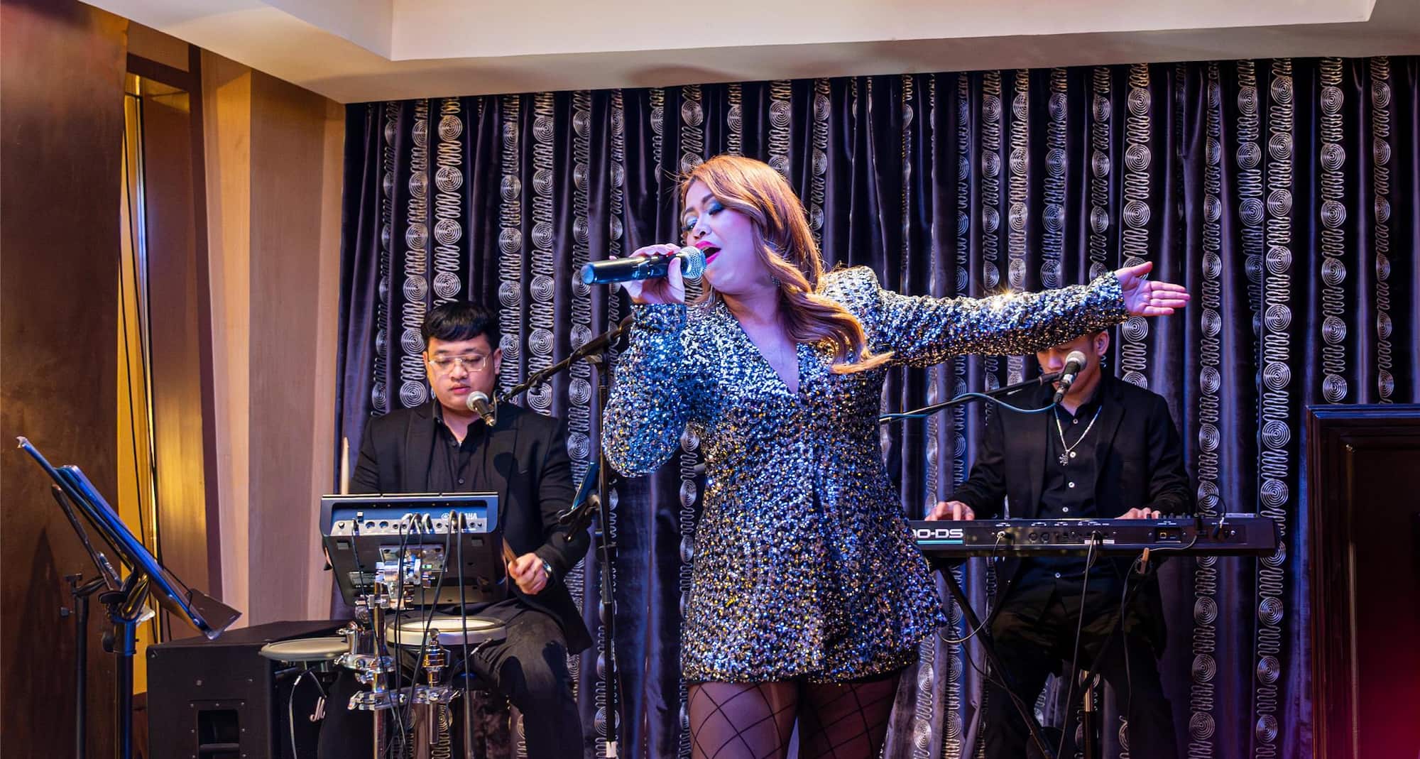 Radisson Blu Hotel, Doha - Orion Bar Lounge