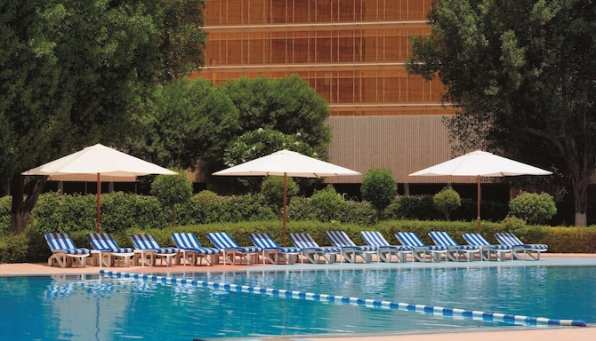 Radisson Blu Hotel, Doha - Pool