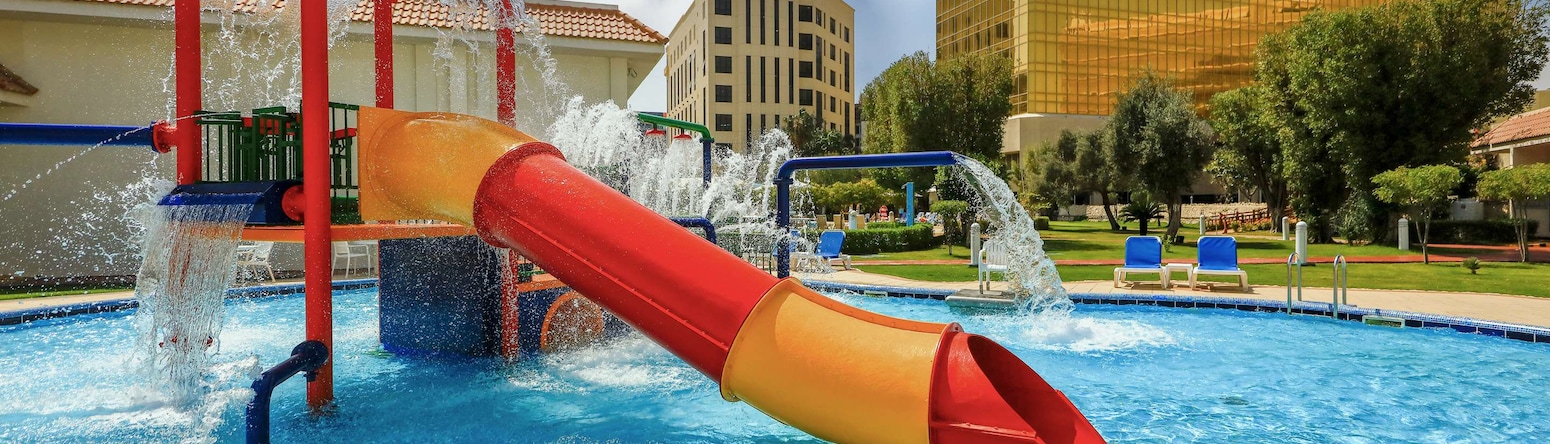 Radisson Blu Hotel, Doha - Children s Pool