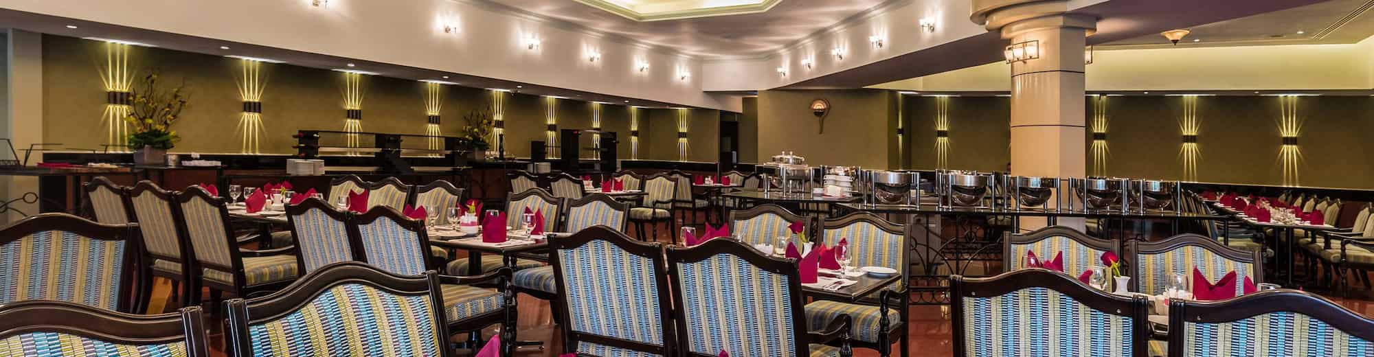 Radisson Blu Hotel, Doha - Hyde Park Coffee Shop