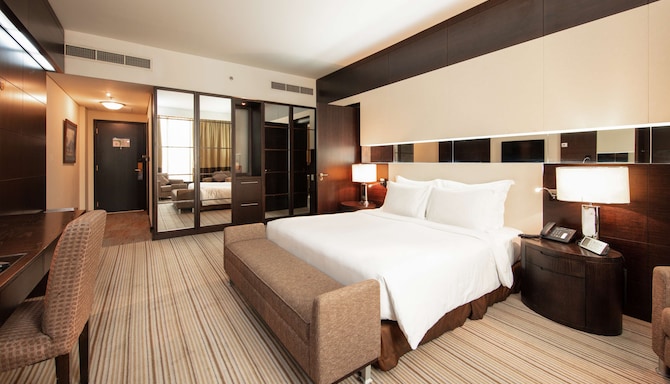 Radisson Blu Hotel, Doha - Contemporary Junior Suite
