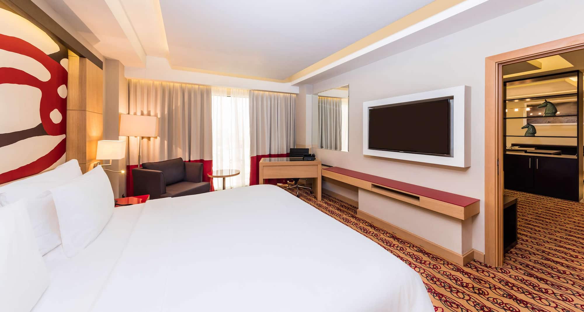 Radisson Blu Hotel, Doha - Suite with Lounge Access