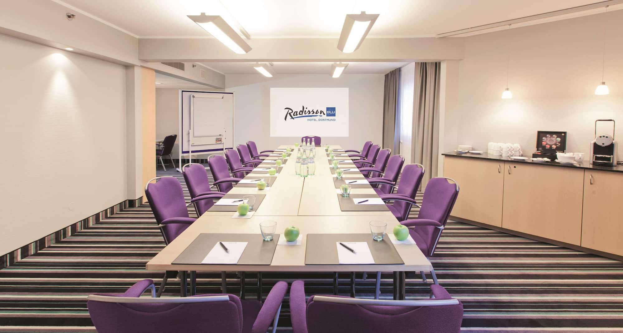 Radisson Blu Hotel, Dortmund - Tagungsraum Power Room