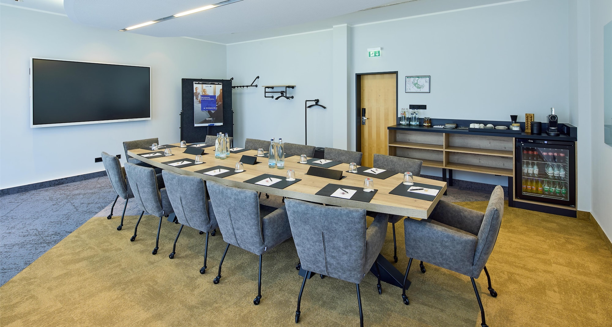 Radisson Blu Hotel, Dortmund - Meetingroom Boardroom