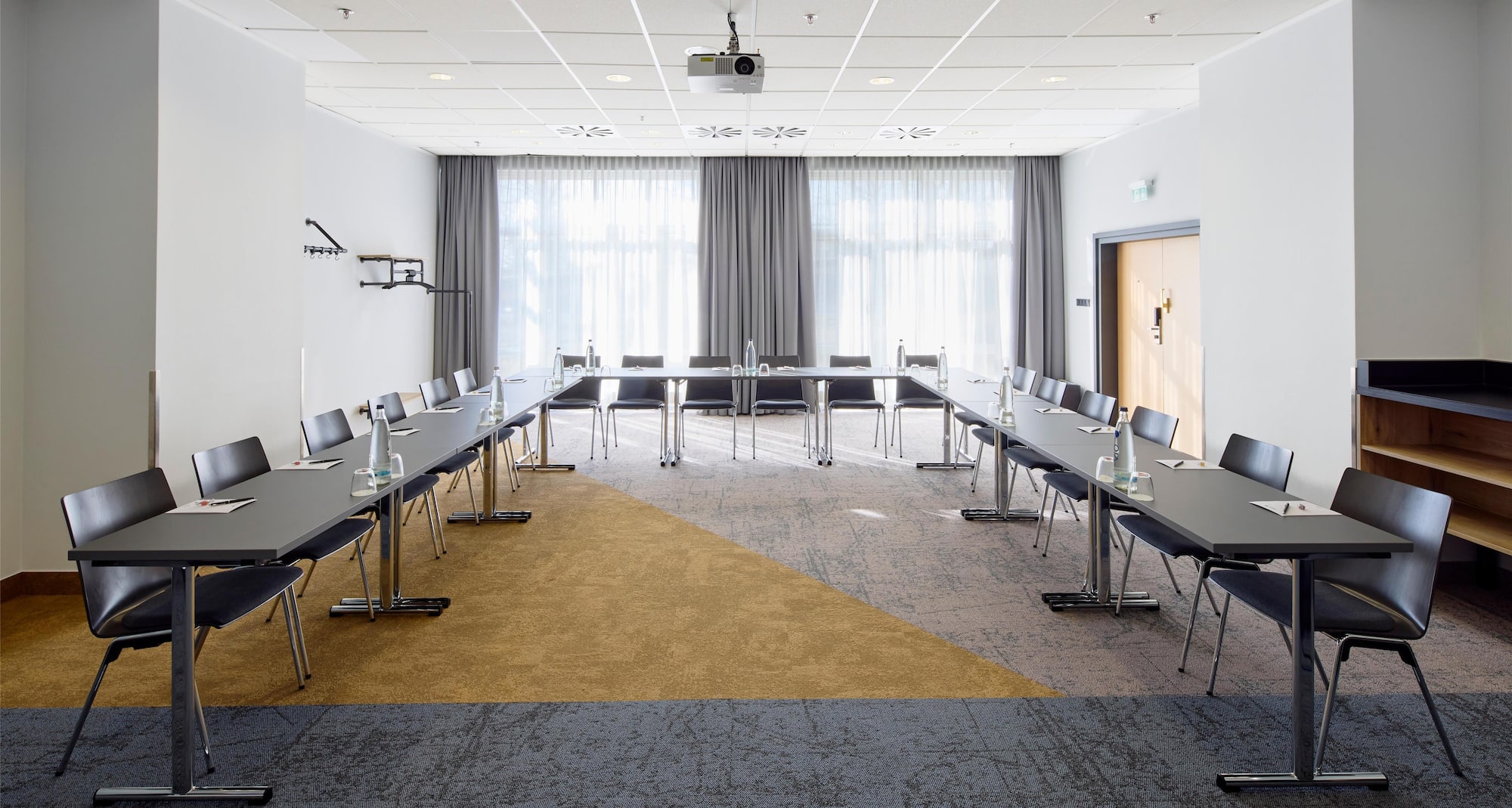 Radisson Blu Hotel, Dortmund - Meeting Room Suedtribune