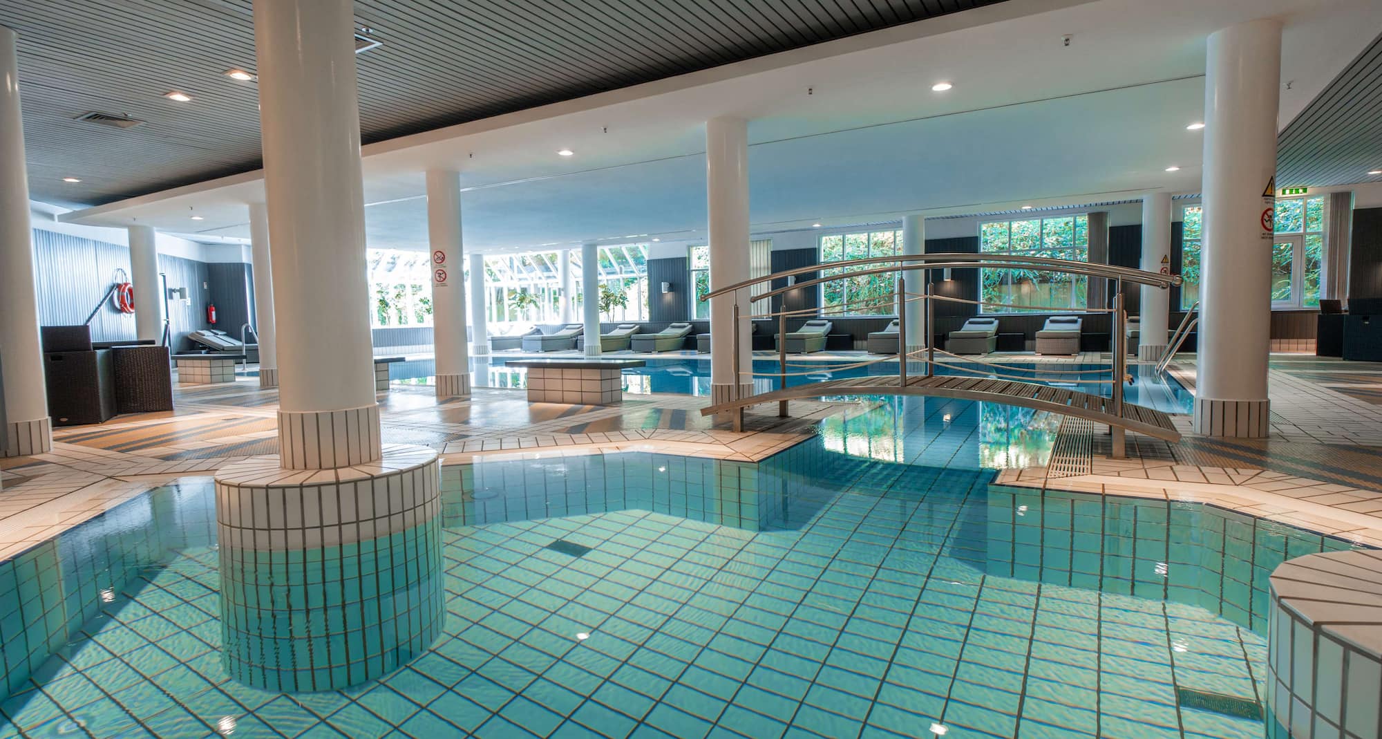 Radisson Blu Hotel, Dortmund - Pool - Innen
