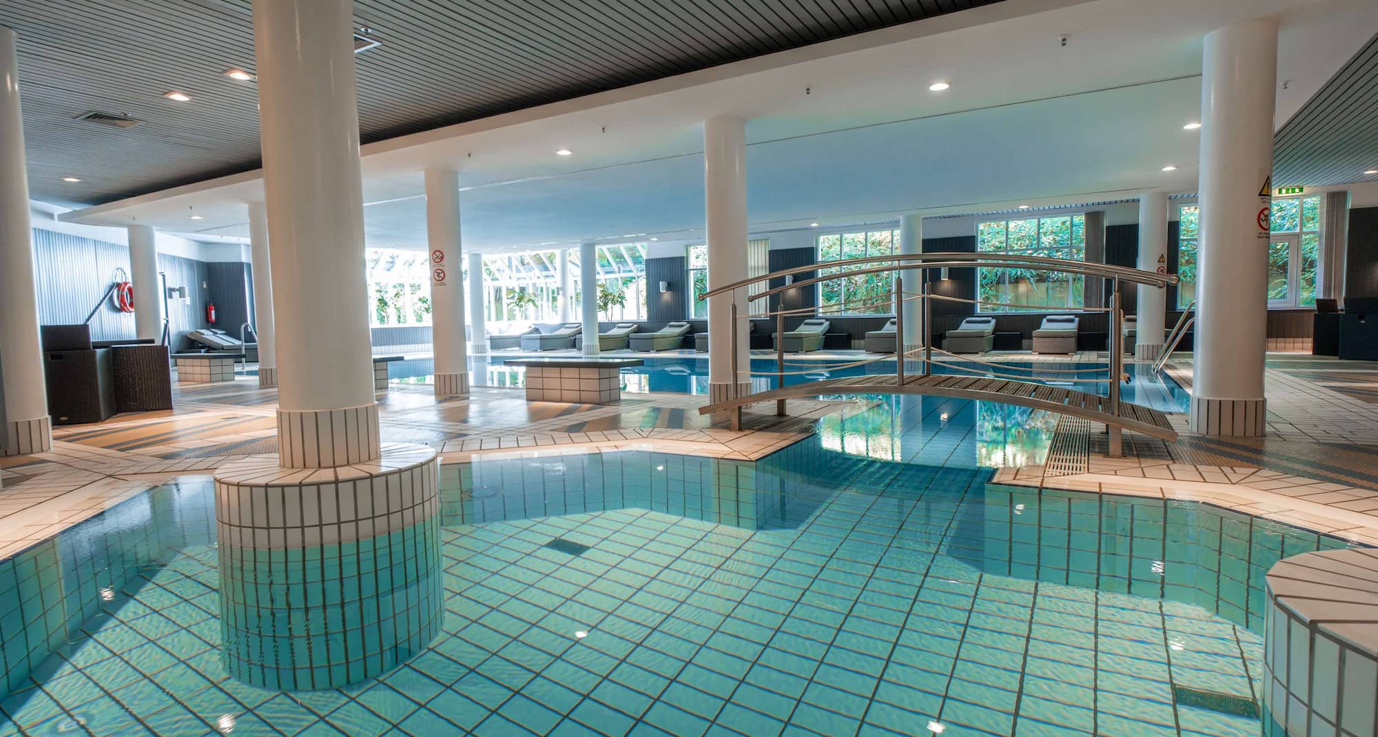 Radisson Blu Hotel, Dortmund - Pool
