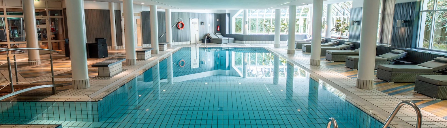 Radisson Blu Hotel, Dortmund - Pool