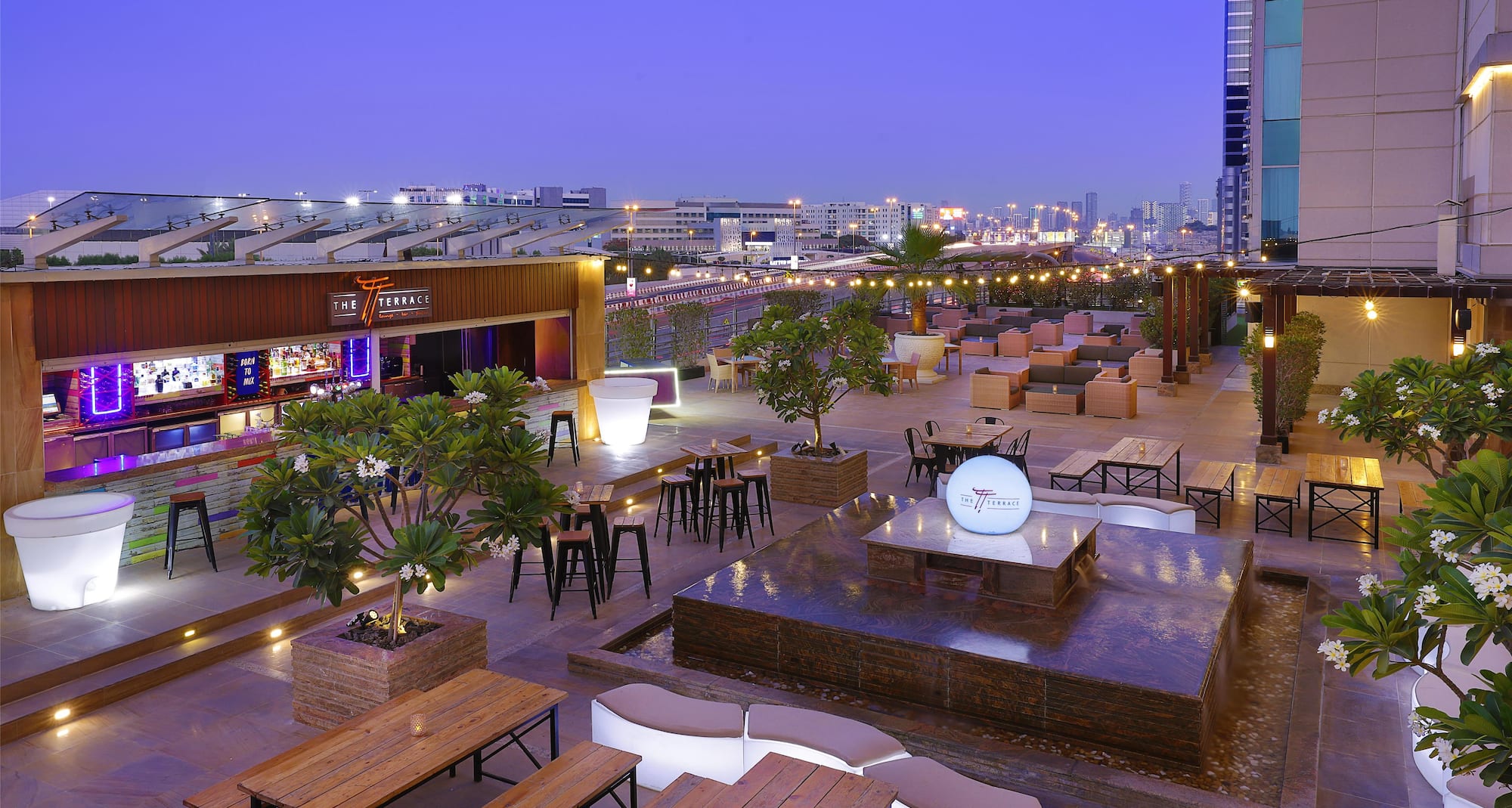 Radisson Blu Hotel, Dubai Barsha Heights - Terrace
