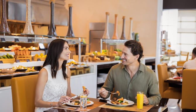 Radisson Blu Hotel, Dubai Barsha Heights - Breakfast experience