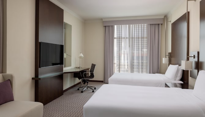 Radisson Blu Hotel, Dubai Barsha Heights - غرفة ضيوف