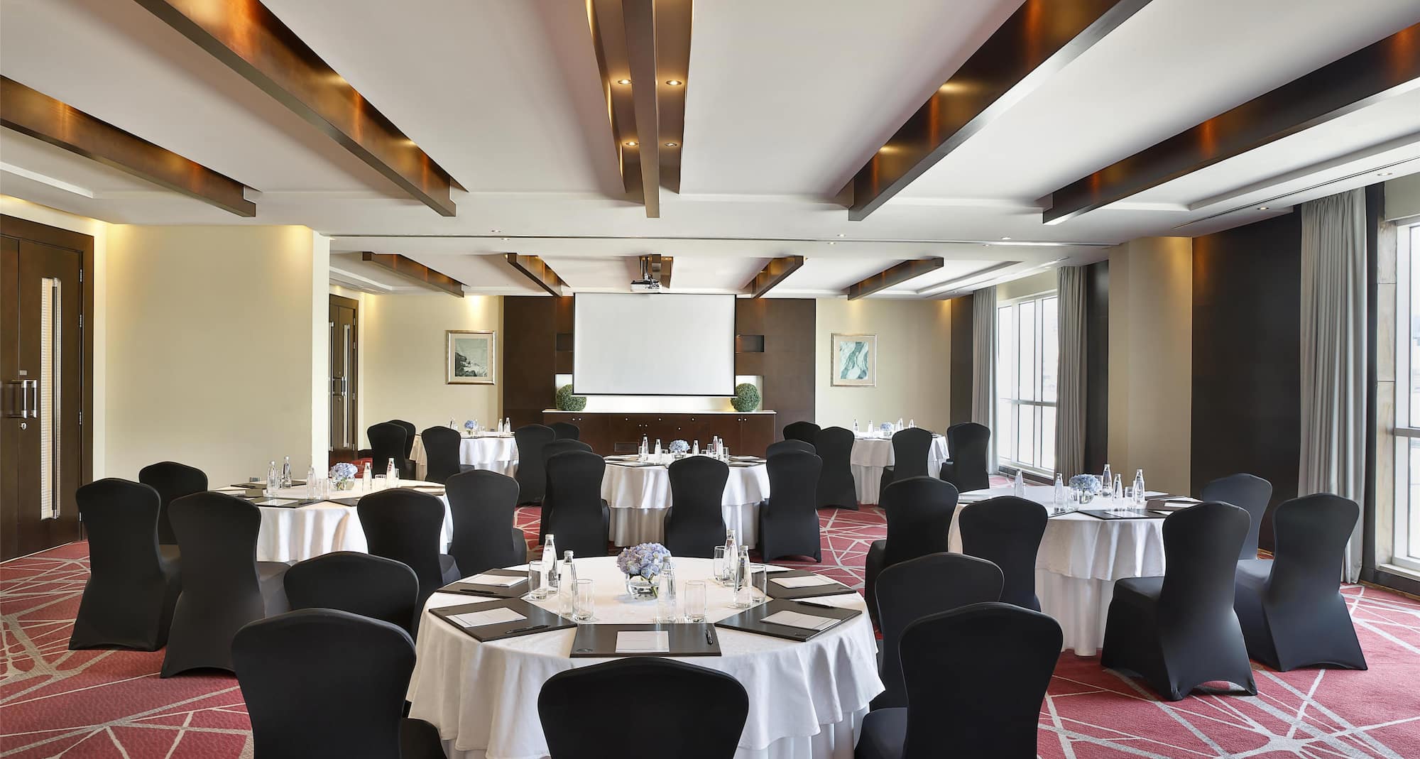 Radisson Blu Hotel, Dubai Barsha Heights - Meeting Room