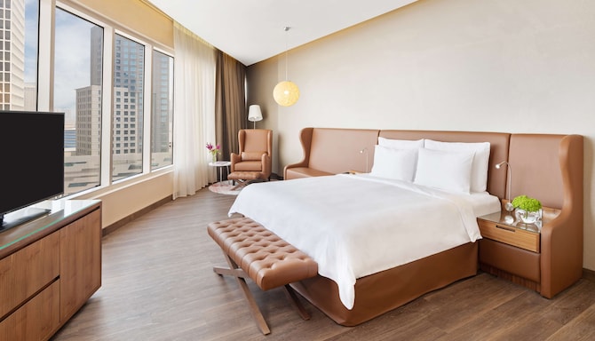 Radisson Blu Hotel, Dubai Canal View - Superior Room