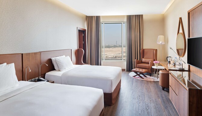 Radisson Blu Hotel, Dubai Canal View - Standard Room - Twin Beds