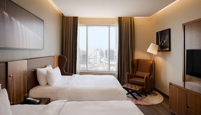 Radisson Blu Hotel, Dubai Canal View - Standard Room - Canal View - Twin