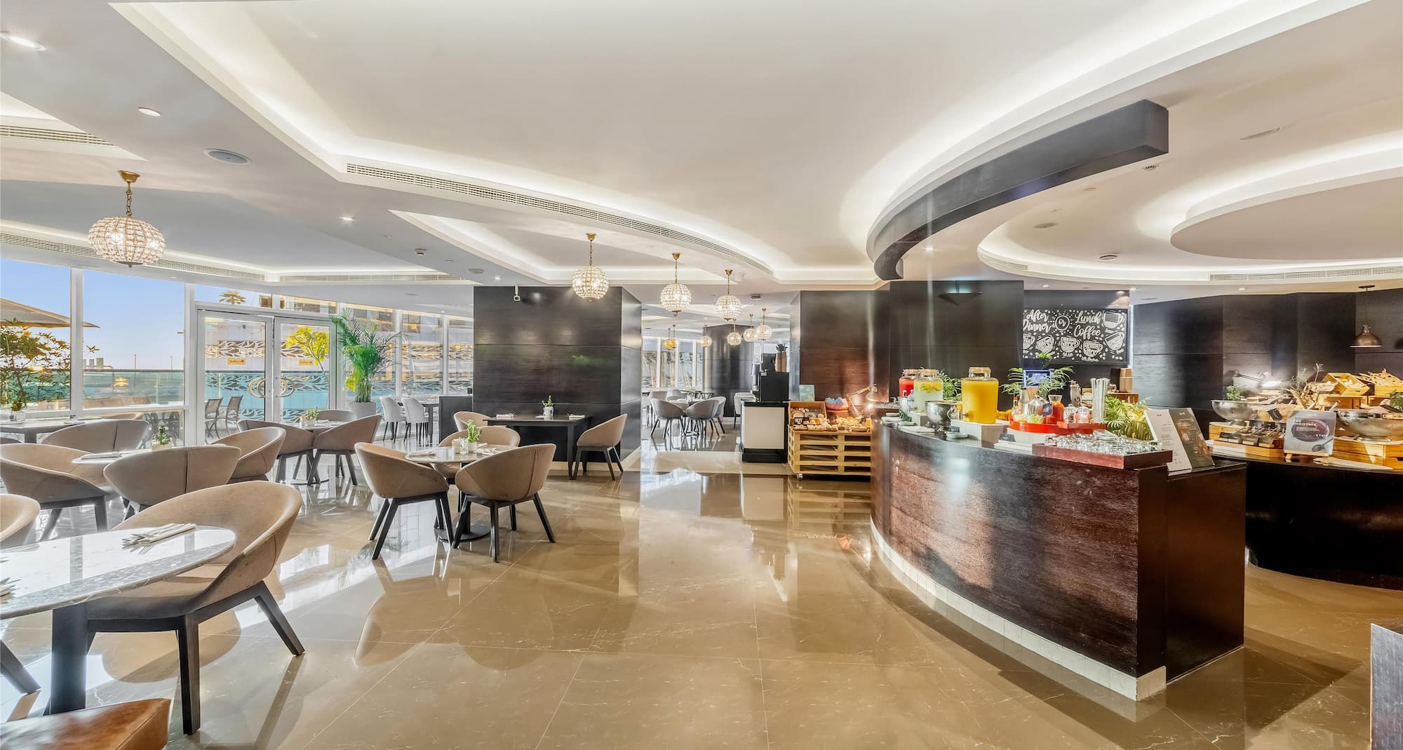 Radisson Blu Hotel, Dubai Canal View - The Larder