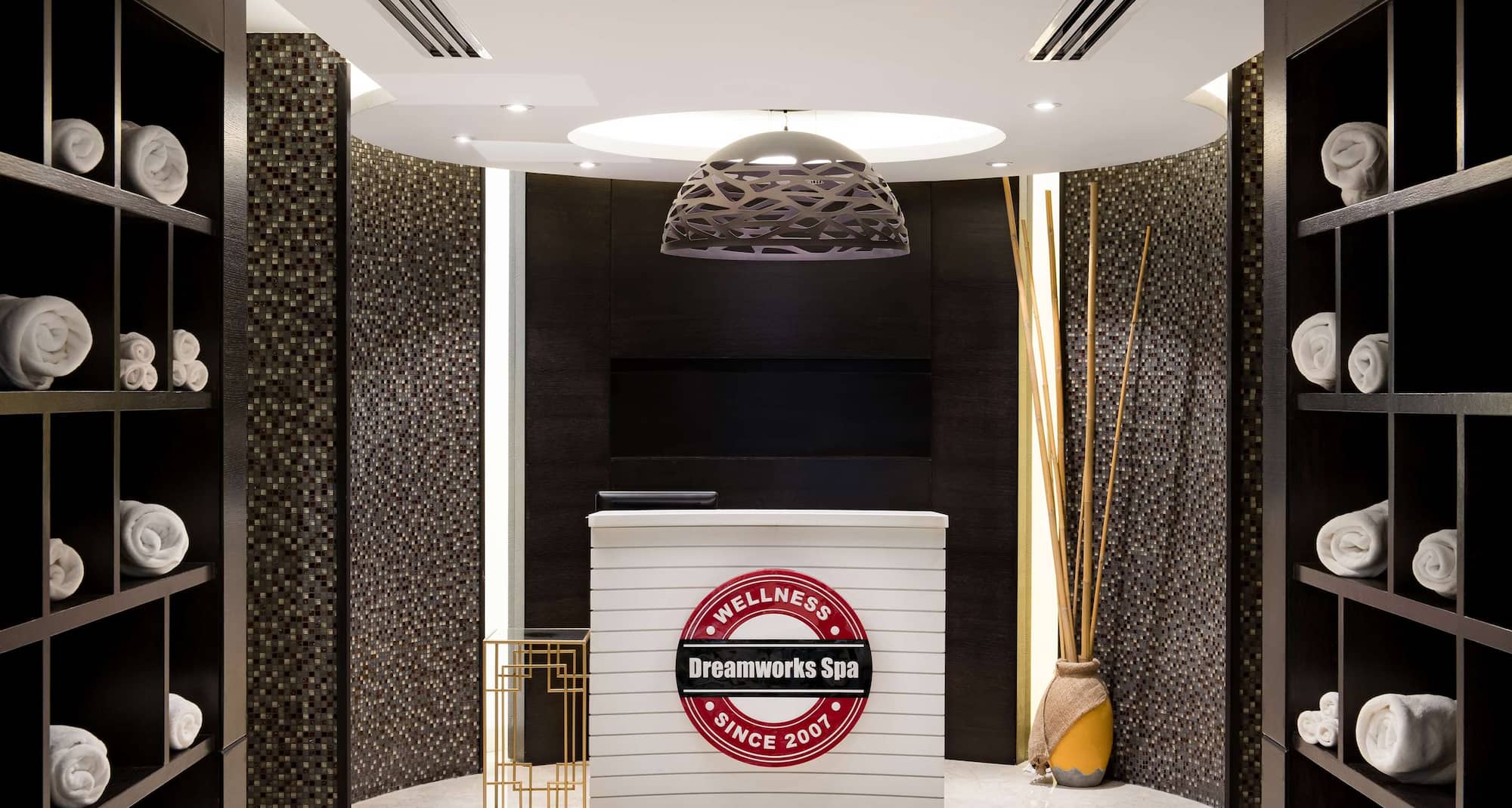 Radisson Blu Hotel, Dubai Canal View - Dreamworks Spa