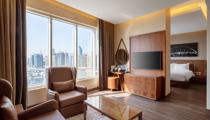 Radisson Blu Hotel, Dubai Canal View - One bedroom suite
