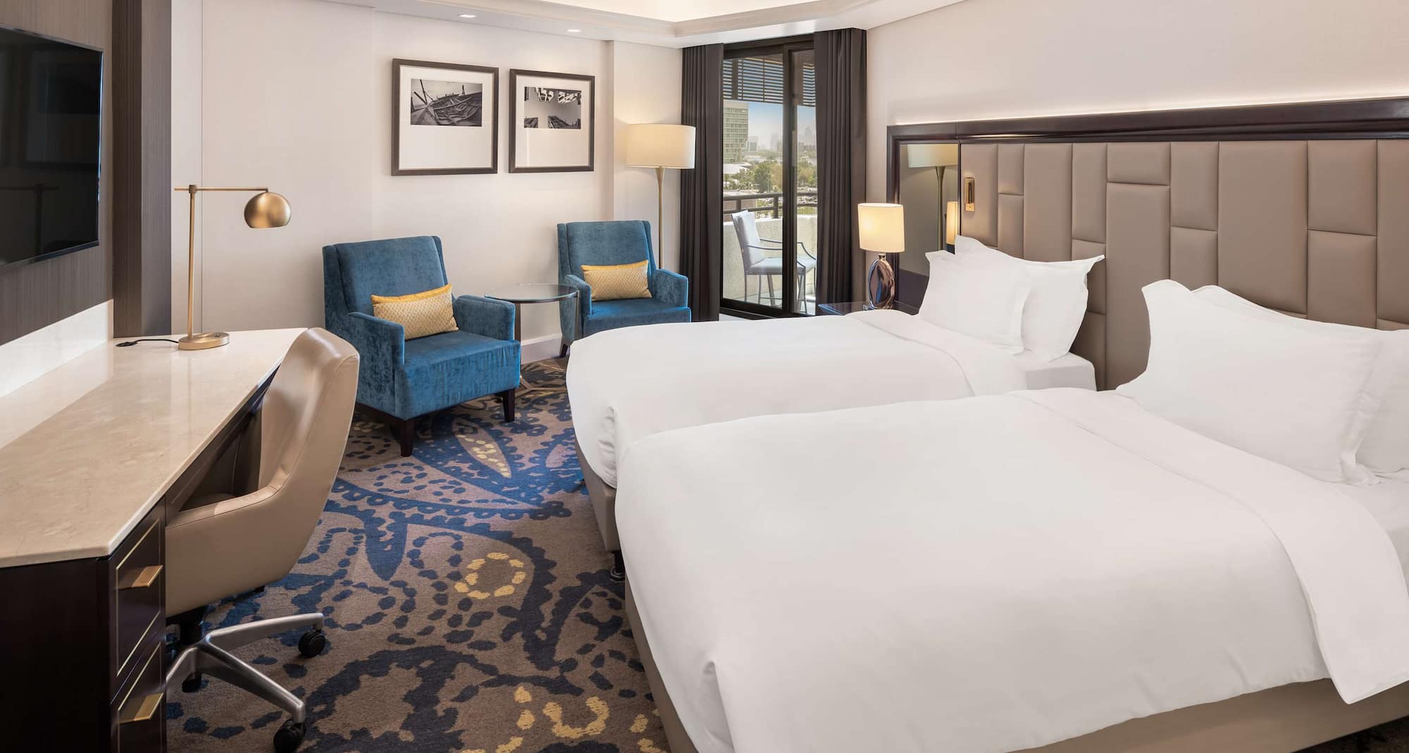 Radisson Blu Hotel, Dubai Deira Creek - Standard Room with twin beds