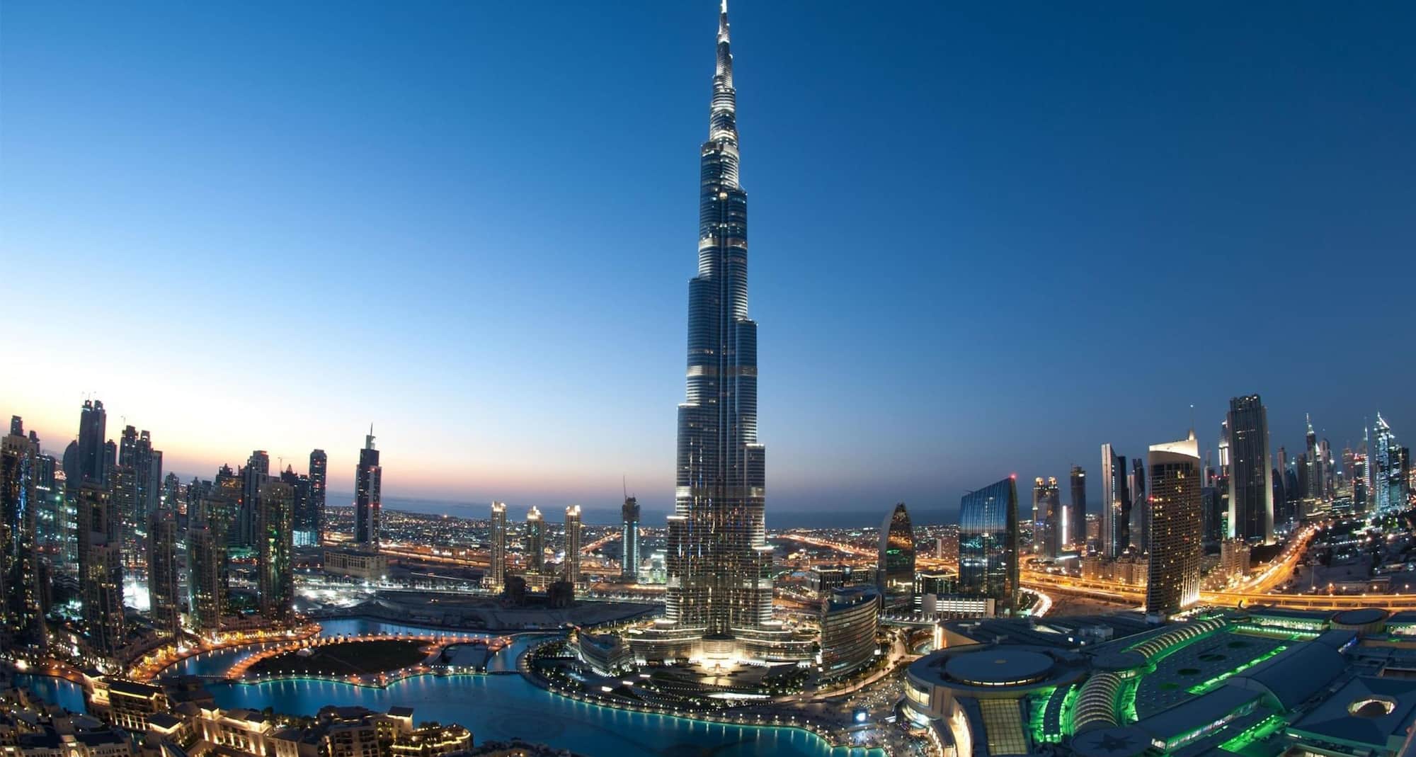 Radisson Blu Hotel, Dubai Deira Creek - Burj Khalifa Attraction
