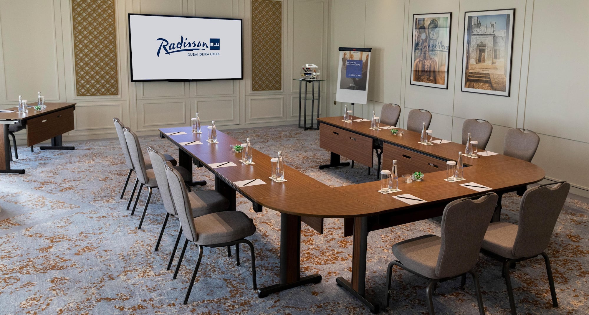 Radisson Blu Hotel, Dubai Deira Creek - Meetings and Events