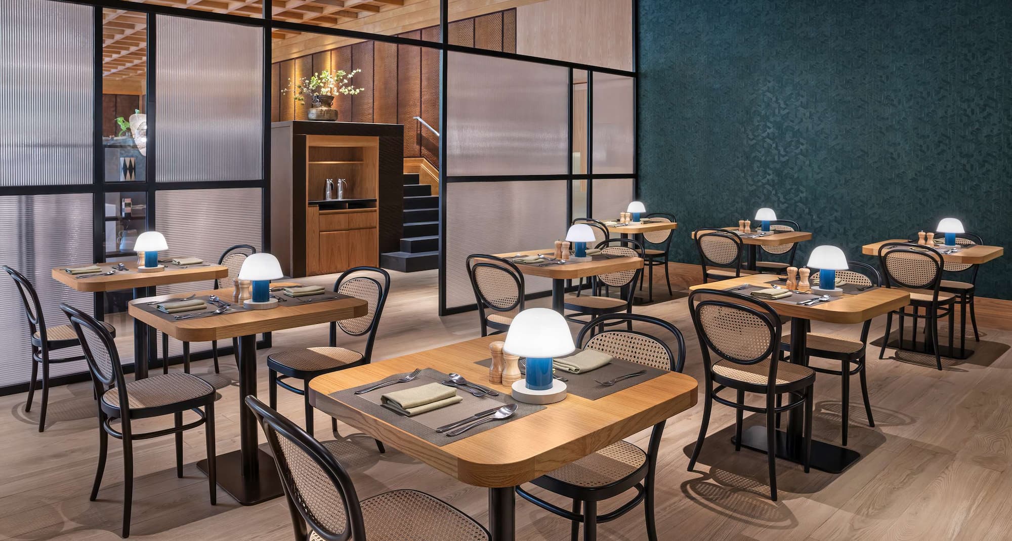 Ресторан Boulvar, работающий весь день