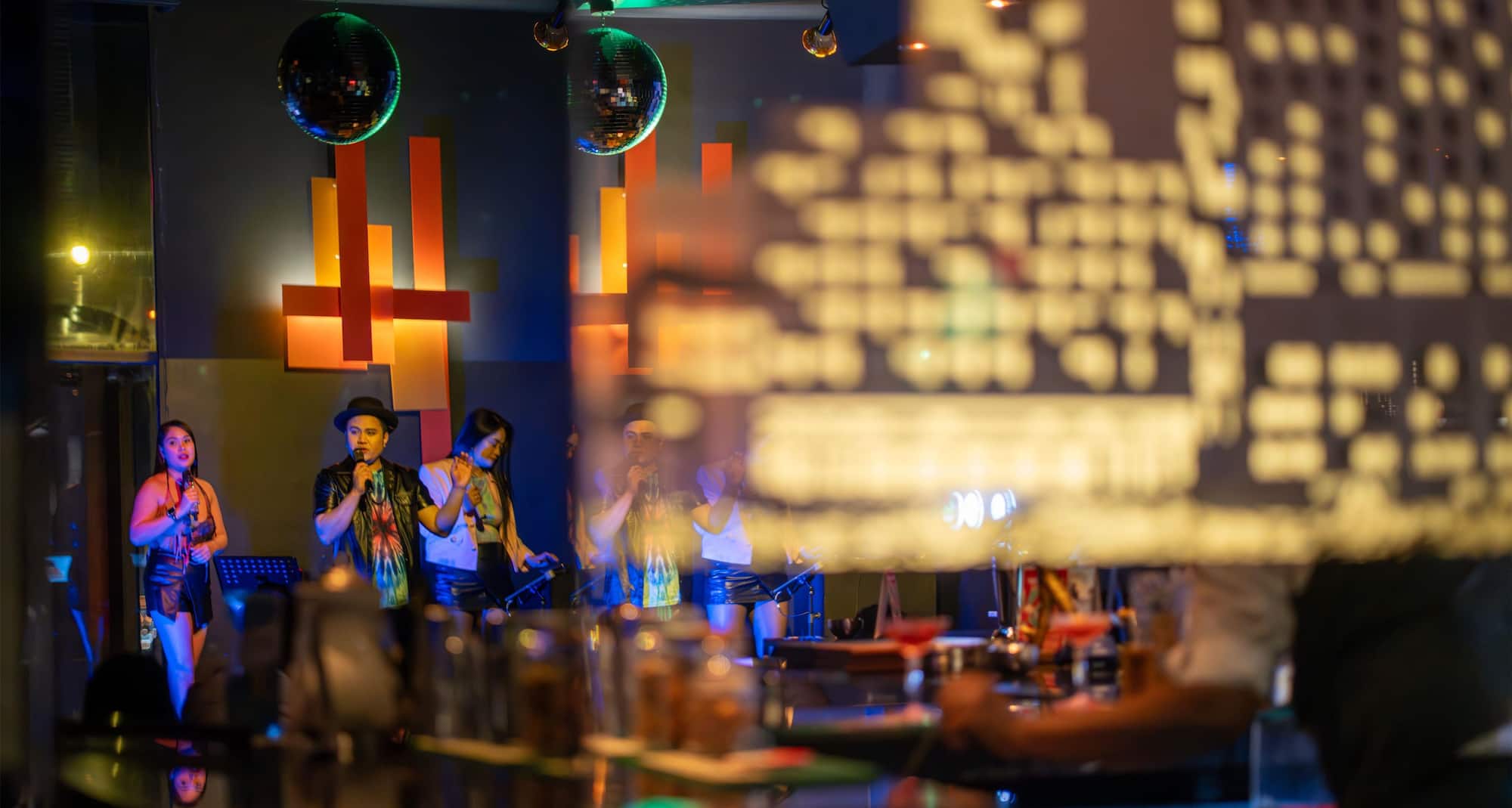 Radisson Blu Hotel, Dubai Deira Creek - Up on the th Restaurant
