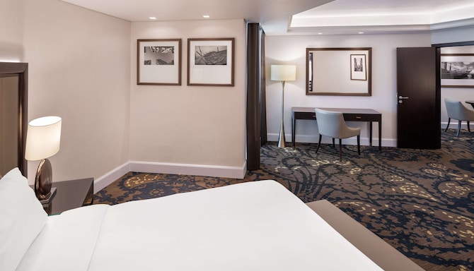 Radisson Blu Hotel, Dubai Deira Creek - Suite