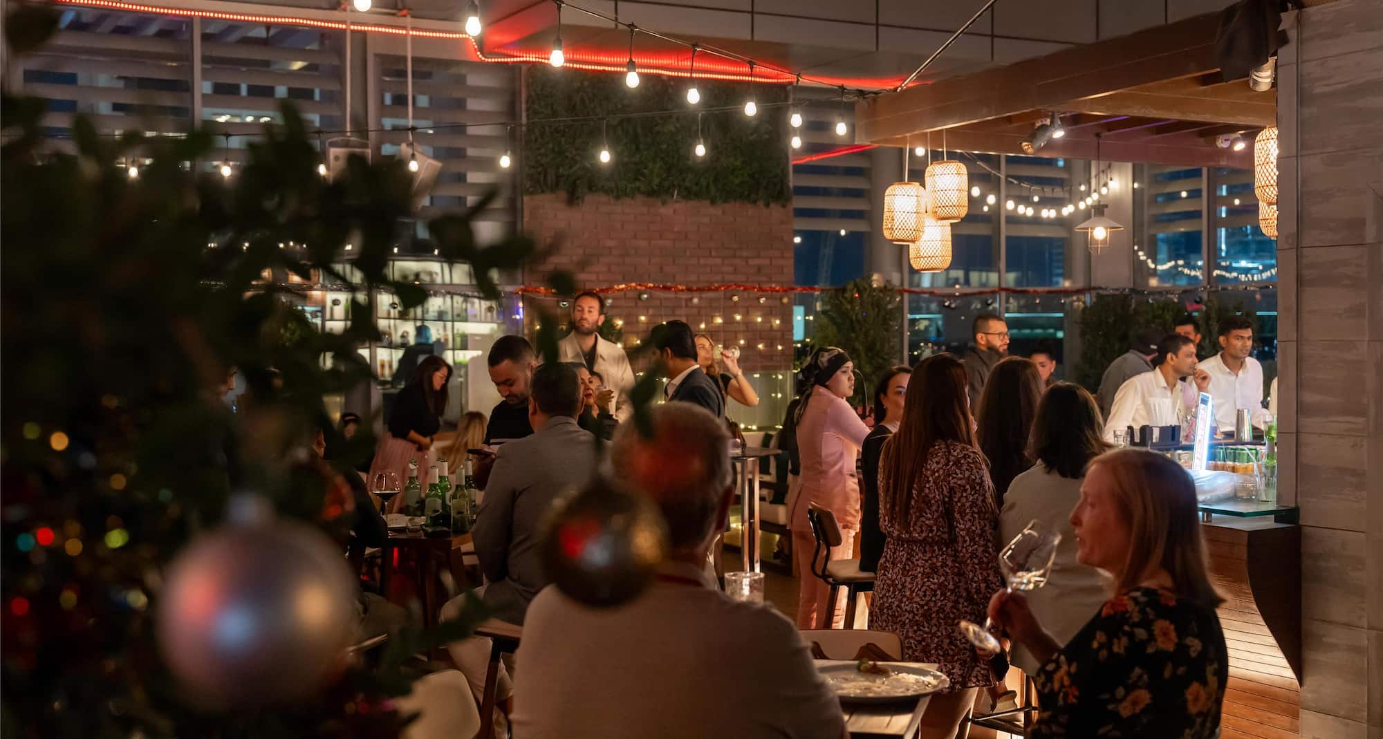 Radisson Blu Hotel, Dubai Media City - Tamanya Goes Thai _ Rooftop Bar