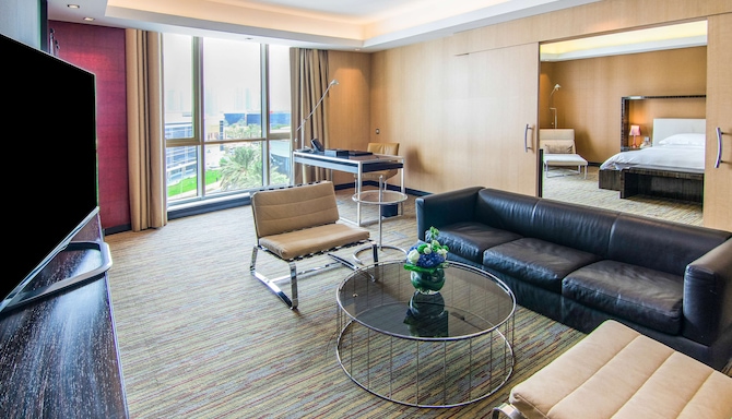 Radisson Blu Hotel, Dubai Media City - Guest room