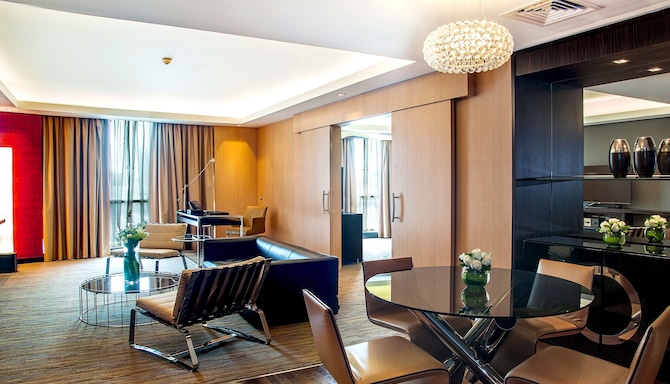 Radisson Blu Hotel, Dubai Media City - Guest room