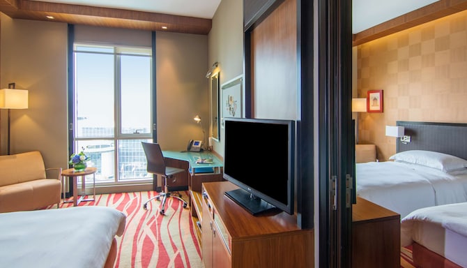 Radisson Blu Hotel, Dubai Media City - Guest room