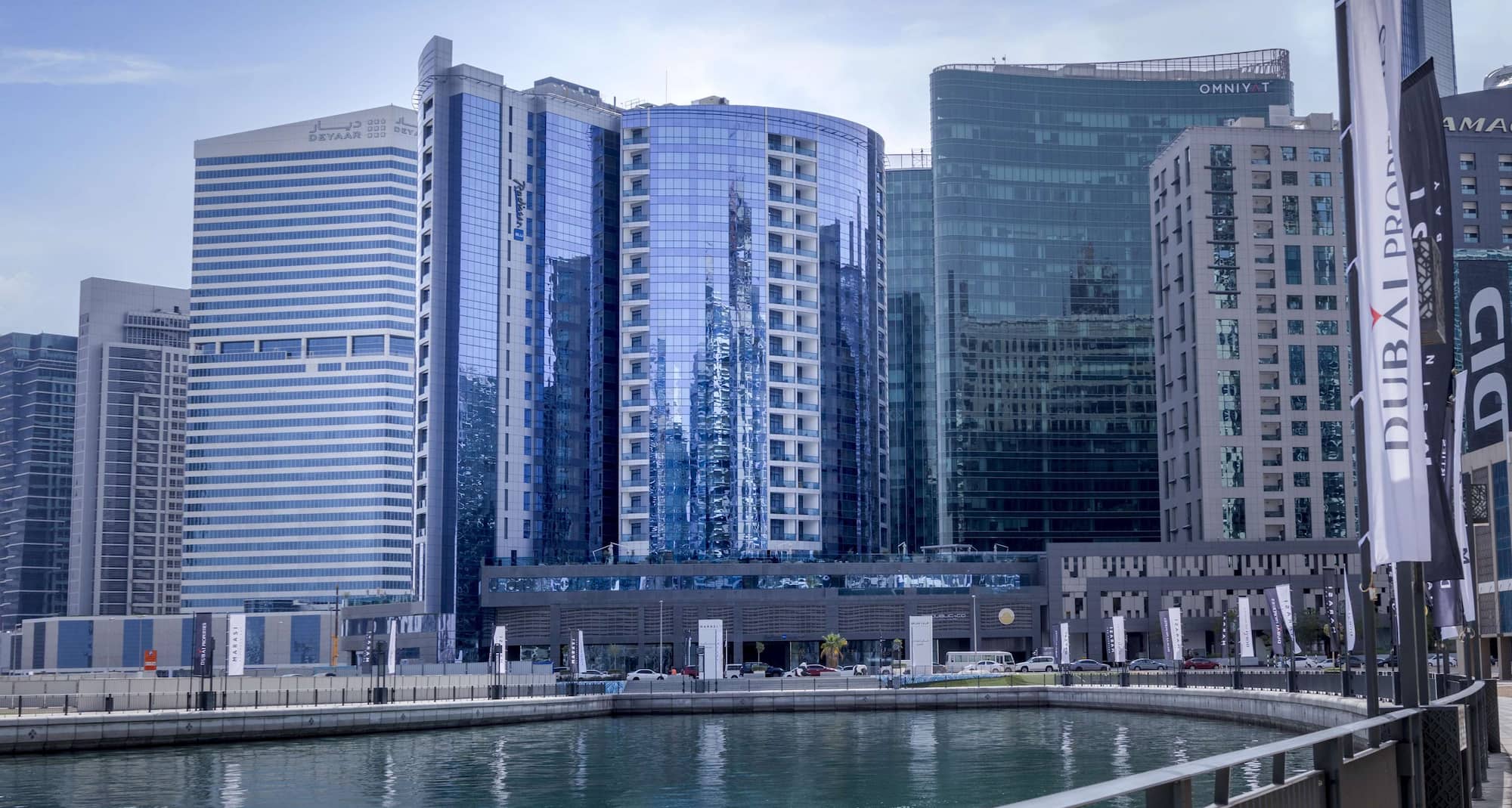 Radisson Blu Hotel, Dubai Waterfront - Exterior