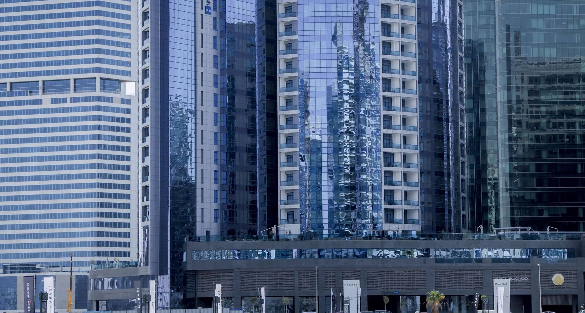 Radisson Blu Hotel, Dubai Waterfront - Exterior