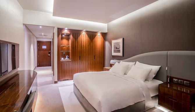 Radisson Blu Hotel, Dubai Waterfront - Standard, Superior & Executive Room