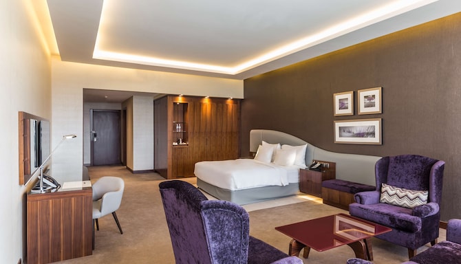 Radisson Blu Hotel, Dubai Waterfront - Family Room