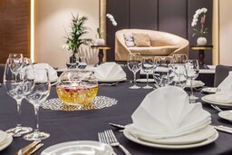 Radisson Blu Hotel, Dubai Waterfront - Dining table setup