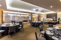 Radisson Blu Hotel, Dubai Waterfront – חדר הישיבות H2O