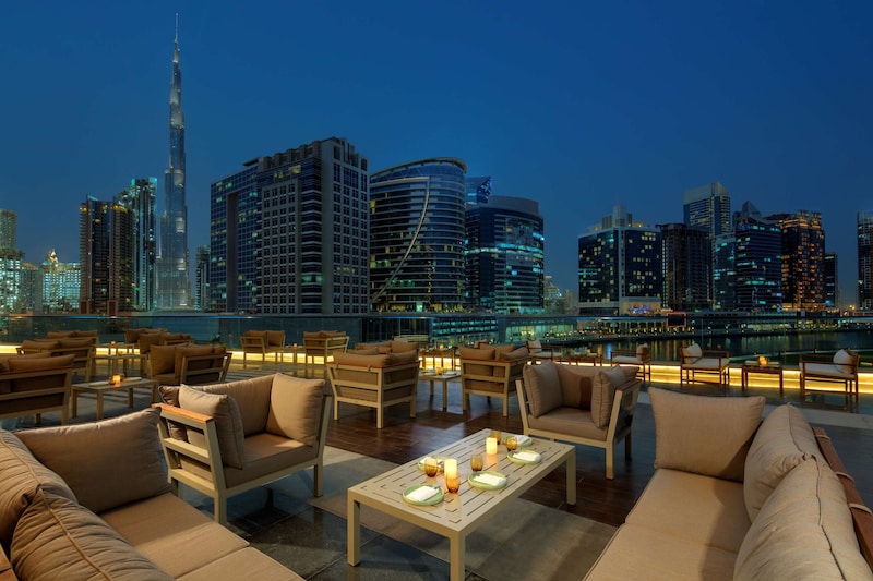 Radisson Blu Hotel, Dubai Waterfront - Restaurant