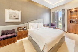 Radisson Blu Hotel, Dubai Waterfront - Suite - Downtown View