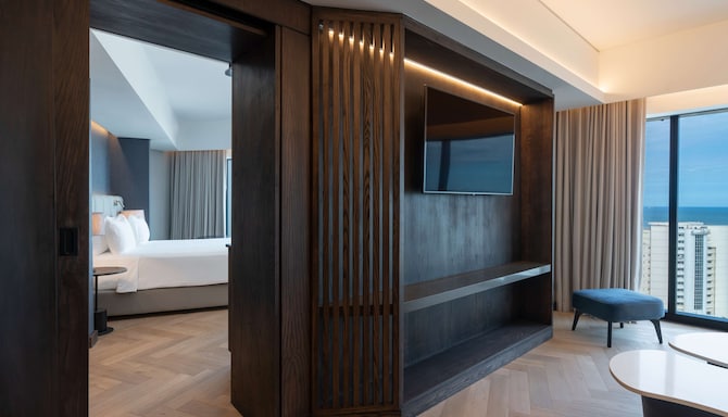 Radisson Blu Hotel, Durban Umhlanga - Suite - Sea View