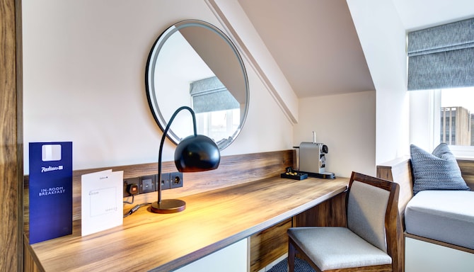Radisson Blu Hotel, Durham - Premium Room - River View