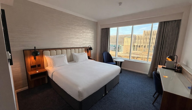 Radisson Blu Hotel, Durham - Premium Room - River View