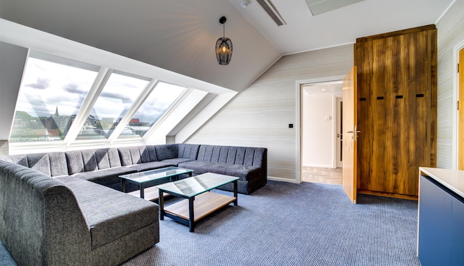 Radisson Blu Hotel, Durham - Presidential Suite lounge