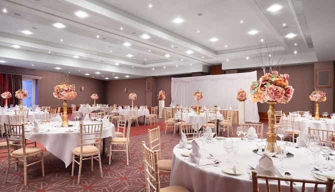Radisson Blu Hotel, Durham - Wedding Banquet