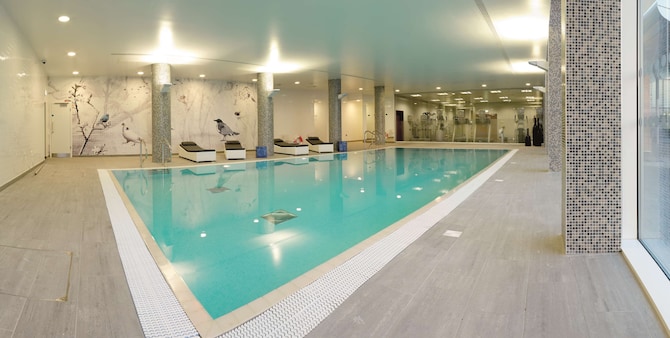 Radisson Blu Hotel, East Midlands Airport - Poolutsikt
