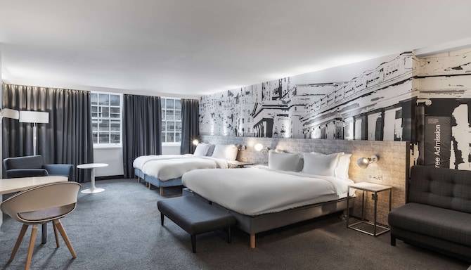 Edinburgh 4 Star Hotel in Old Town | Radisson Blu Hotel