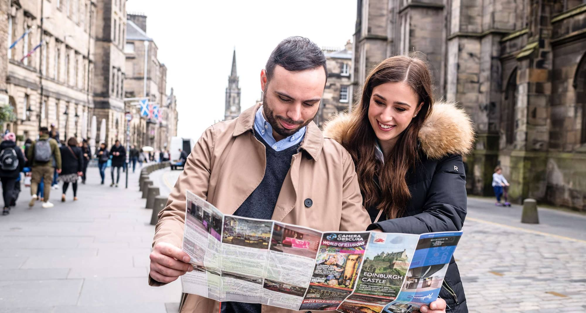 Radisson Blu Hotel, Edinburgh City Centre - Couple exploring Edinburgh